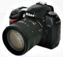 Nikon D70s - MarkteinführungApril 2005 - Im Frühjahr 2005 wurde die überarbeitete D70s als Nachfolger der 2004 vorgestellten Nikon D70 Einsteiger-DSLR auf den Markt gebracht. 2006 folgte dann die D80 und 2008 als Alternative zum Konkurrenzmodel Canon EOS 50D die 12,3-Megapixel Spiegelreflexkamera Nikon D90.
